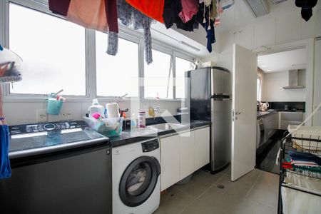 Casa à venda com 450m², 3 quartos e 3 vagas Casa à venda com 450m², 3 quartos e 3 vagasÁrea de Serviço