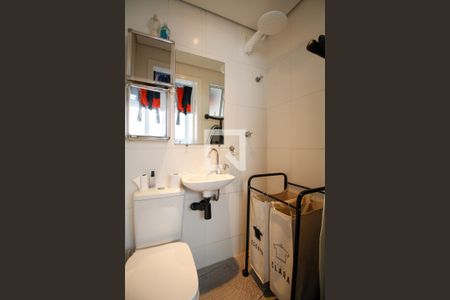 Casa à venda com 450m², 3 quartos e 3 vagas Casa à venda com 450m², 3 quartos e 3 vagasBanheiro de Serviço