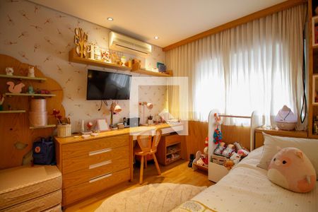 Casa à venda com 450m², 3 quartos e 3 vagas Casa à venda com 450m², 3 quartos e 3 vagasSuíte 2