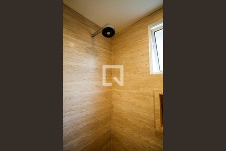 Casa à venda com 450m², 3 quartos e 3 vagas Casa à venda com 450m², 3 quartos e 3 vagasBanheiro 1 da Suíte 3 (Chuveiro 1)