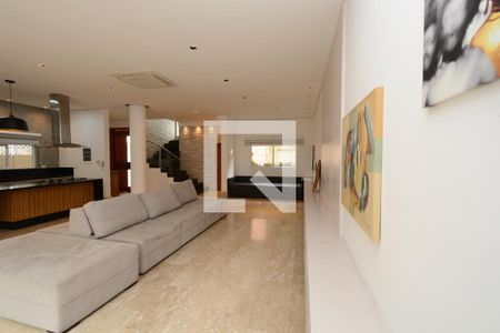 Sala de casa de condomínio à venda com 4 quartos, 300m² em Vila Nova Caledonia, São Paulo