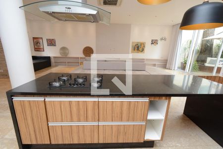 Casa de condomínio à venda com 300m², 4 quartos e 4 vagasDetalhe da cozinha