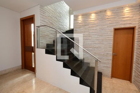 Sala de casa de condomínio à venda com 4 quartos, 300m² em Vila Nova Caledonia, São Paulo