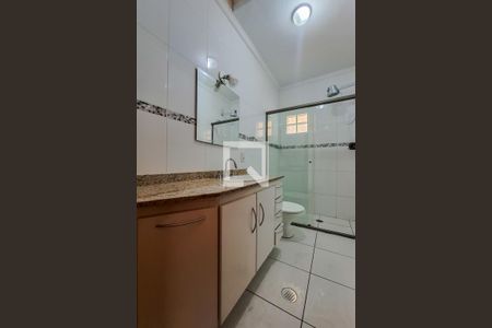 Casa à venda com 100m², 2 quartos e 1 vaga Casa à venda com 100m², 2 quartos e 1 vagaBanheiro da Suíte