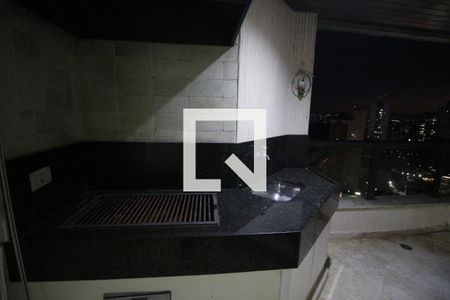 Apartamento para alugar com 3 quartos, 244m² em Vila Suzana, São Paulo