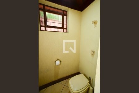 Casa à venda com 263m², 5 quartos e 4 vagasBanheiro social2