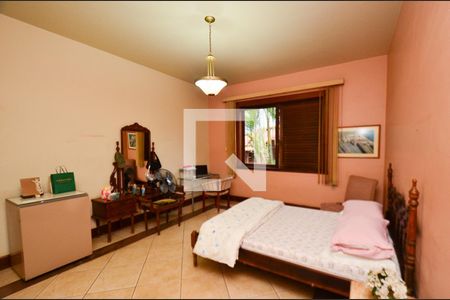 Casa à venda com 263m², 5 quartos e 4 vagasQuarto2