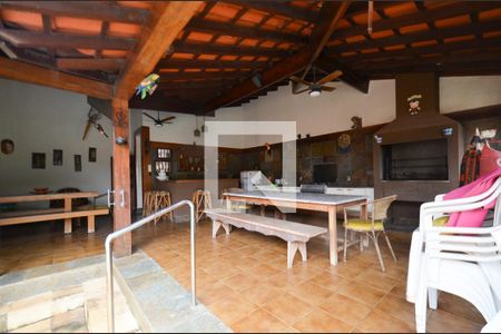 Casa à venda com 263m², 5 quartos e 4 vagasEspaço Gourmet