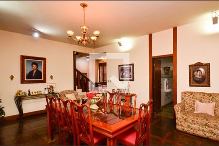 Sala de jantar de casa à venda com 5 quartos, 263m² em Santa Tereza, Belo Horizonte