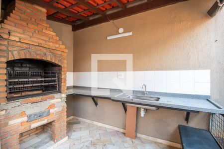 Apartamento para alugar com 60m², 2 quartos e 2 vagas Apartamento para alugar com 60m², 2 quartos e 2 vagasÁrea comum - Churrasqueira