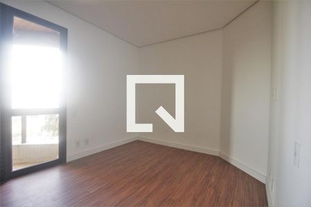 Apartamento para alugar com 3 quartos, 244m² em Vila Suzana, São Paulo