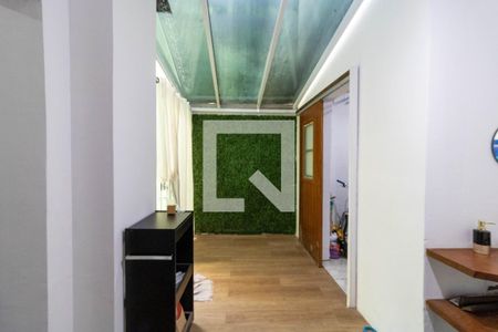 Apartamento à venda com 87m², 2 quartos e sem vaga Apartamento à venda com 87m², 2 quartos e sem vagaÁrea de Serviço - Corredor