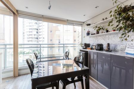 Sala de apartamento para alugar com 3 quartos, 89m² em Vila Olímpia, São Paulo