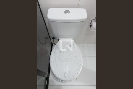 Casa de condomínio para alugar com 40m², 2 quartos e 1 vagaDetalhe banheiro