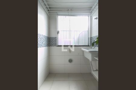 Casa de condomínio para alugar com 40m², 2 quartos e 1 vagaÁrea de Serviço