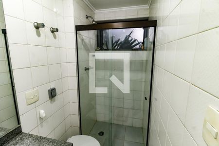 Apartamento para alugar com 185m², 4 quartos e 3 vagas Apartamento para alugar com 185m², 4 quartos e 3 vagasBanheiro da Suíte 2