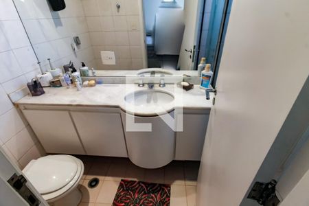 Apartamento para alugar com 185m², 4 quartos e 3 vagas Apartamento para alugar com 185m², 4 quartos e 3 vagasBanheiro da Suíte 1