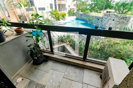 Apartamento para alugar com 185m², 4 quartos e 3 vagas Apartamento para alugar com 185m², 4 quartos e 3 vagasVaranda - Suíte 4