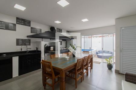 Casa à venda com 300m², 4 quartos e 2 vagas Casa à venda com 300m², 4 quartos e 2 vagasÁrea Gourmet