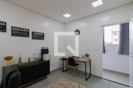 Casa à venda com 300m², 4 quartos e 2 vagas Casa à venda com 300m², 4 quartos e 2 vagasEscritório