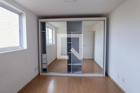Apartamento à venda com 327m², 4 quartos e 3 vagas Apartamento à venda com 327m², 4 quartos e 3 vagassuite 2