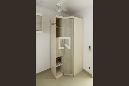 Apartamento para alugar com 63m², 3 quartos e 1 vaga Apartamento para alugar com 63m², 3 quartos e 1 vagaQuarto