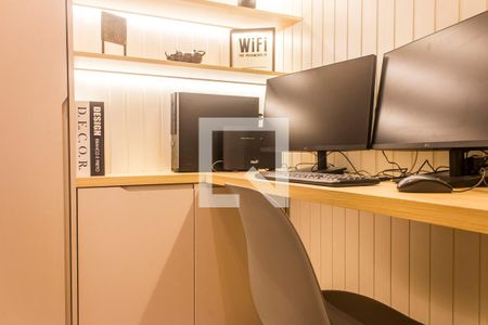 Apartamento à venda com 180m², 3 quartos e 3 vagasEscritório