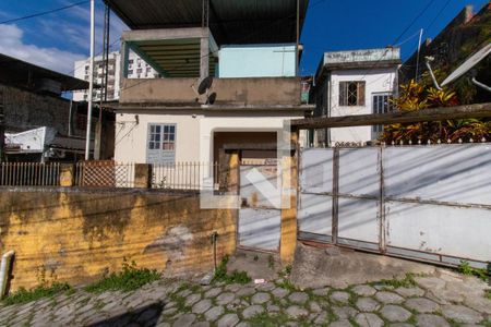 Fachada de casa para alugar com 1 quarto, 80m² em Fonseca, Niterói