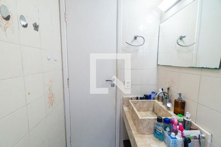 Apartamento à venda com 63m², 2 quartos e 1 vaga Apartamento à venda com 63m², 2 quartos e 1 vagaBanheiro