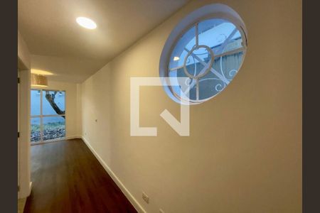 Casa à venda com 195m², 3 quartos e 2 vagas