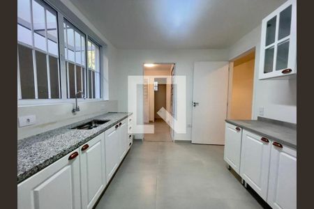 Casa à venda com 195m², 3 quartos e 2 vagas
