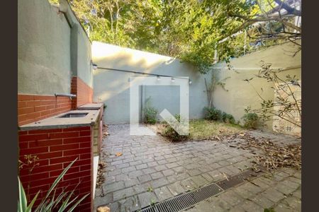 Casa à venda com 3 quartos, 195m² em Santo Amaro, São Paulo