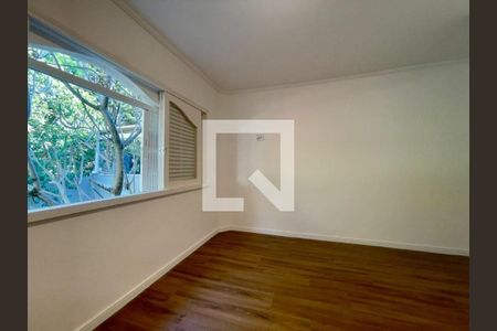 Casa à venda com 195m², 3 quartos e 2 vagas