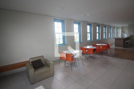 Apartamento à venda com 70m², 3 quartos e 1 vaga Apartamento à venda com 70m², 3 quartos e 1 vagaÁrea comum - Salão de festas 2