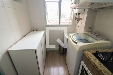 Apartamento à venda com 70m², 3 quartos e 1 vaga Apartamento à venda com 70m², 3 quartos e 1 vagaCozinha e Área de Serviço