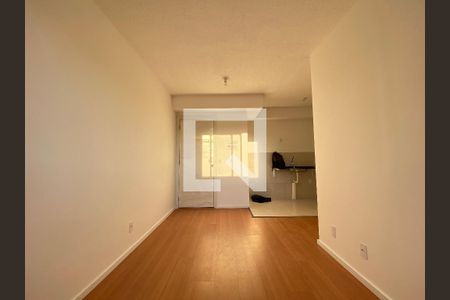 Sala de apartamento para alugar com 1 quarto, 33m² em Todos Os Santos, Rio de Janeiro