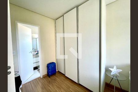 Apartamento à venda com 124m², 3 quartos e 2 vagas Apartamento à venda com 124m², 3 quartos e 2 vagasSuíte 1