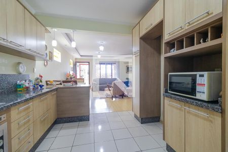 Casa à venda com 193m², 4 quartos e 2 vagasCozinha