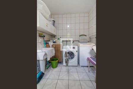 Casa à venda com 193m², 4 quartos e 2 vagasÁrea de Serviço