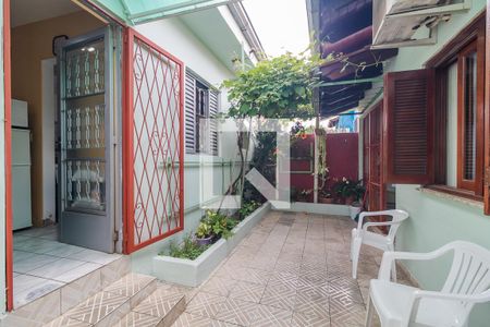 Casa à venda com 193m², 4 quartos e 2 vagas Casa à venda com 193m², 4 quartos e 2 vagasQuintal
