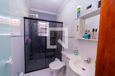 Casa à venda com 250m², 5 quartos e 4 vagas Casa à venda com 250m², 5 quartos e 4 vagasBanheiro do quarto 4
