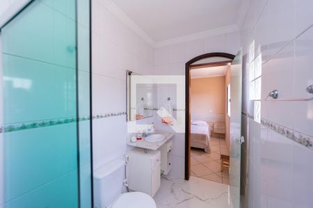 Casa à venda com 250m², 5 quartos e 4 vagas Casa à venda com 250m², 5 quartos e 4 vagasBanheiro do Quarto 2