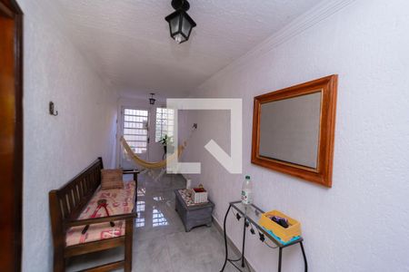 Casa à venda com 250m², 5 quartos e 4 vagas Casa à venda com 250m², 5 quartos e 4 vagasEntrada