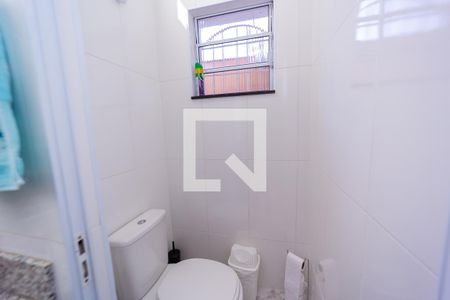 Casa à venda com 250m², 5 quartos e 4 vagas Casa à venda com 250m², 5 quartos e 4 vagasLavabo