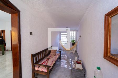 Casa à venda com 250m², 5 quartos e 4 vagas Casa à venda com 250m², 5 quartos e 4 vagasEntrada