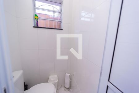 Casa à venda com 250m², 5 quartos e 4 vagas Casa à venda com 250m², 5 quartos e 4 vagasLavabo