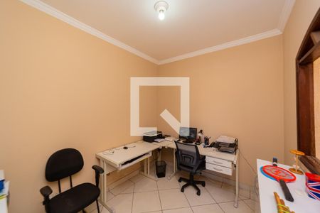 Casa à venda com 250m², 5 quartos e 4 vagas Casa à venda com 250m², 5 quartos e 4 vagasQuarto 3