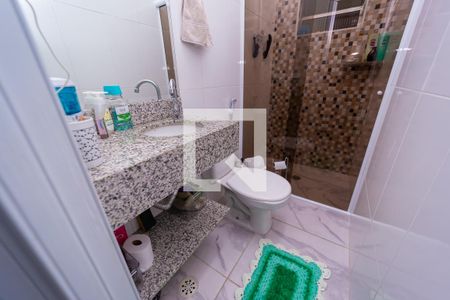 Casa à venda com 250m², 5 quartos e 4 vagas Casa à venda com 250m², 5 quartos e 4 vagasBanheiro do Quarto 1