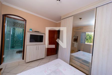Casa à venda com 250m², 5 quartos e 4 vagas Casa à venda com 250m², 5 quartos e 4 vagasQuarto 2