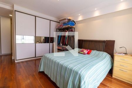 Apartamento à venda com 232m², 3 quartos e 4 vagasSuíte 3